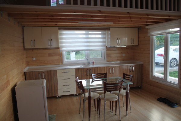 Ahşap Ev Amerikan Mutfak