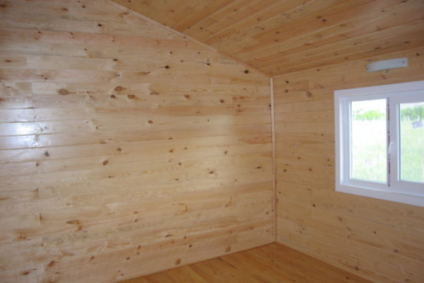 ahşap ev misafir odası