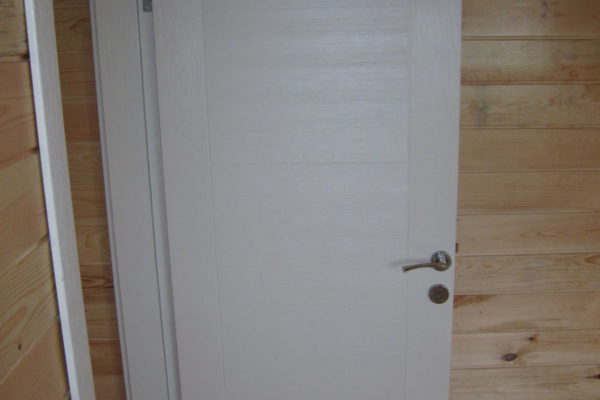 ahşap ev kapıları